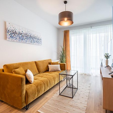 Blooming Budapest Apartment With Free Underground Parking Kültér fotó